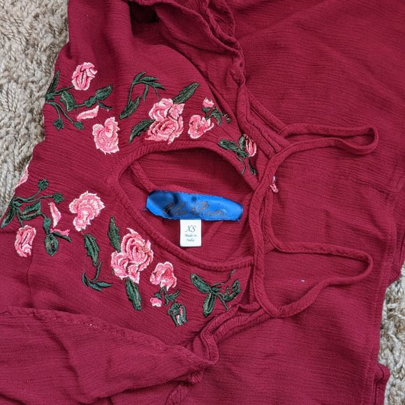 Red Maroon Open Shoulder Top Made in Italy Blue Rain Floral Embroidered Women XS - Picture 3 of 6